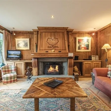 Chalet Idyllique Dans Le Quartier Les Bois De La Station بيت للعطل