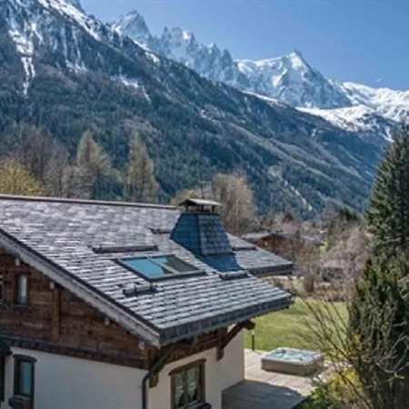 Chalet Idyllique Dans Le Quartier Les Bois De La Station بيت للعطل شامونكس
