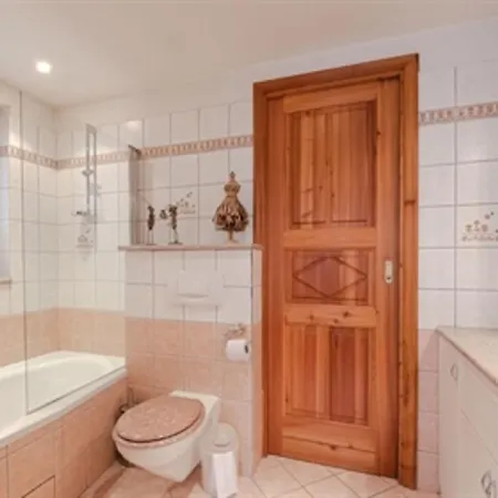 Chalet Idyllique Dans Le Quartier Les Bois De La Station بيت للعطل *