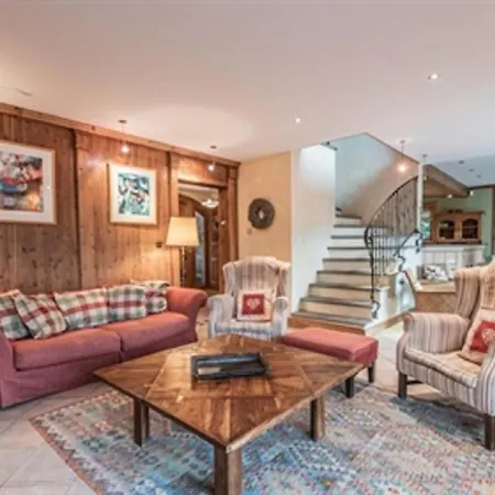 Chalet Idyllique Dans Le Quartier Les Bois De La Station بيت للعطل